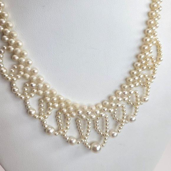 Beaded Necklace Gold Tone and Faux Pearl Vintage White Cream 17" DH776 - Picture 3 of 5